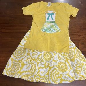 Girls Persnickety yellow set